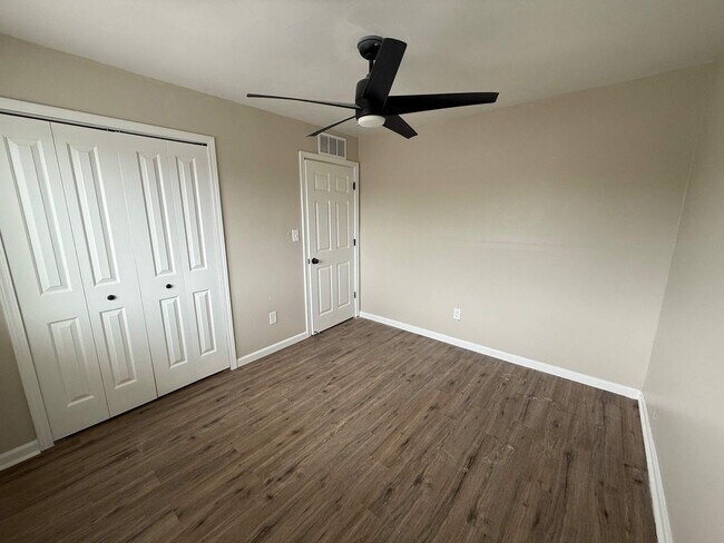Building Photo - Fully Renovated 3-Bedroom Home – Move-In R...