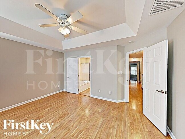 Building Photo - 9014 Tayside Ct