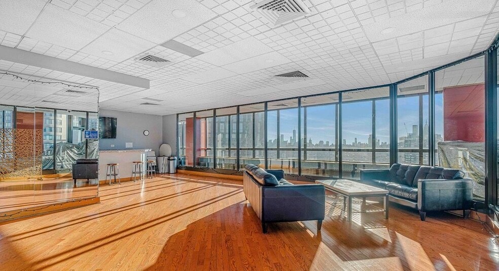 Building Photo - 630 1st Ave