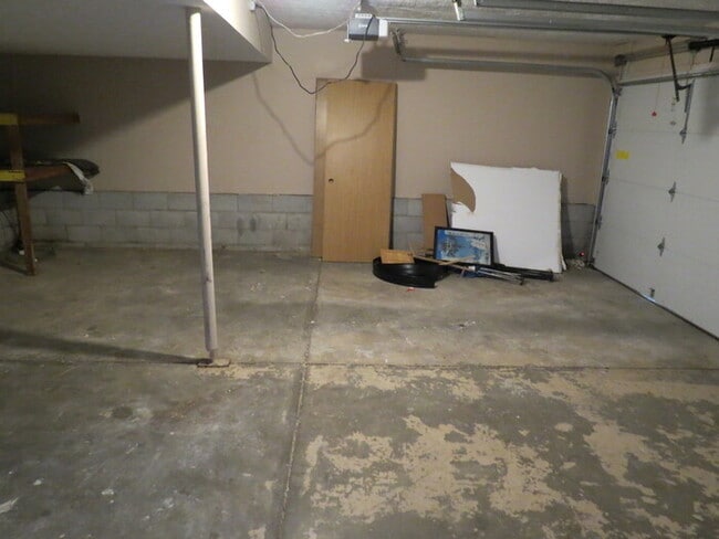 Building Photo - 2711 Millrace Dr