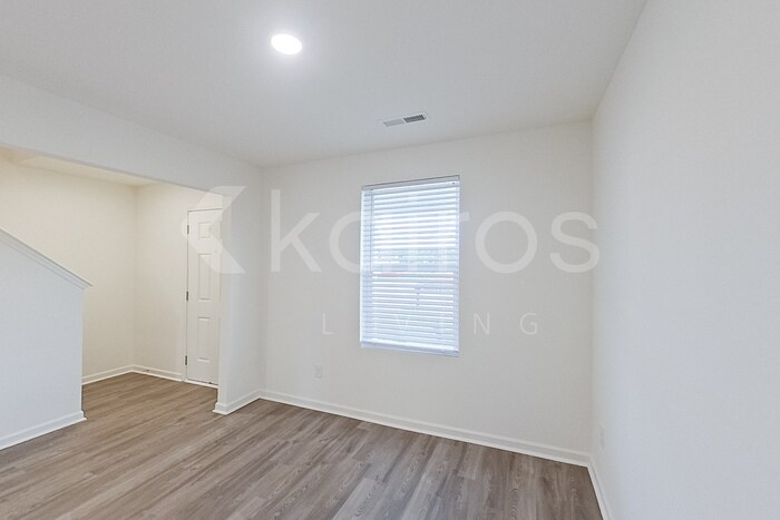 Building Photo - 7016 Peppermill Way