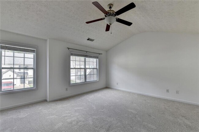 Building Photo - 3067 Kentmere Dr