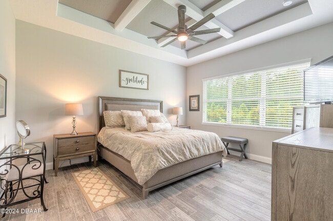 Building Photo - 205 Cyan Ave