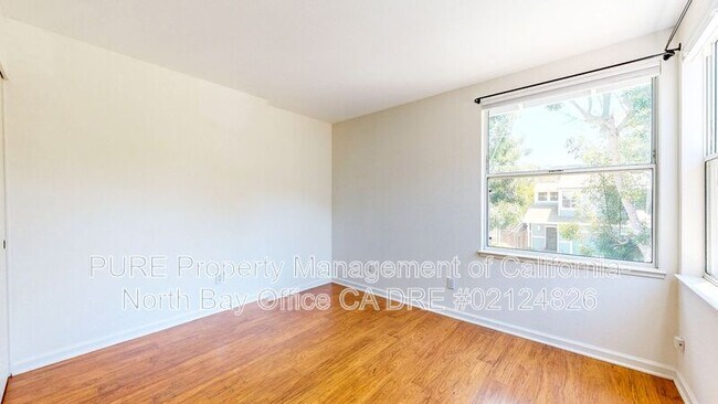 Building Photo - 7 Flemings Ct