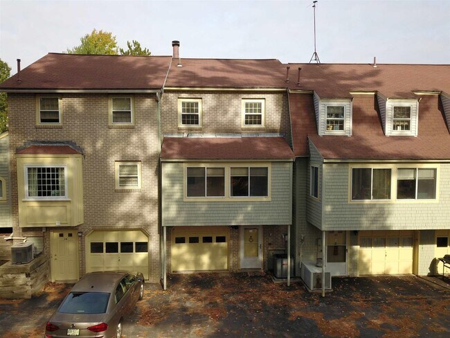 Building Photo - 32 Sentry Way