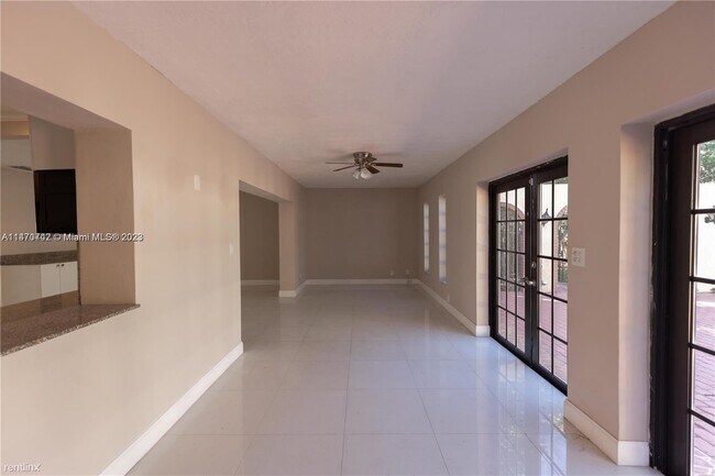 Building Photo - 4 br, 3.5 bath House - 4905 Harrison St # ...