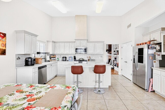 Building Photo - 12225 Sitting Bull Dr