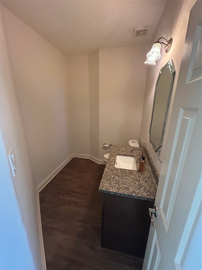 Building Photo - 8230 Falling Water Ct