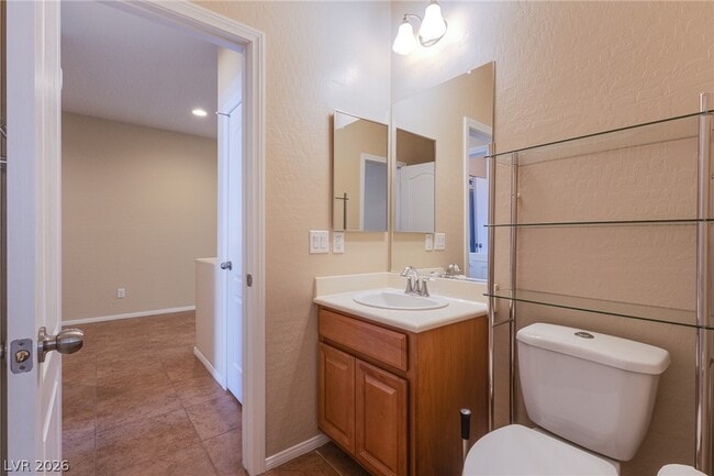 Building Photo - 10119 Amana Oaks Ave