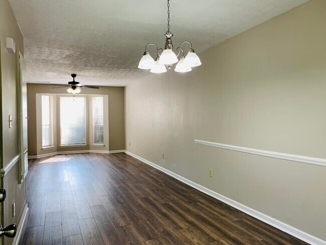 Building Photo - 314 Harwell Ave