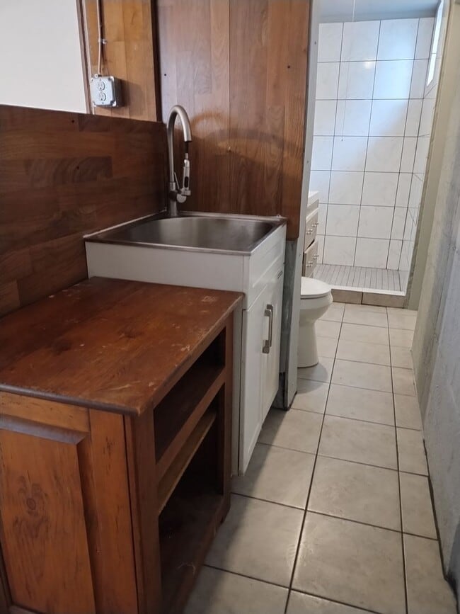 Building Photo - 1 bed / 1 bath - $750