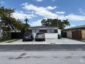 Building Photo - 25 NW 48th Pl