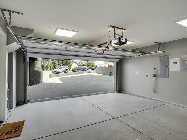 Building Photo - 4109 Udall St