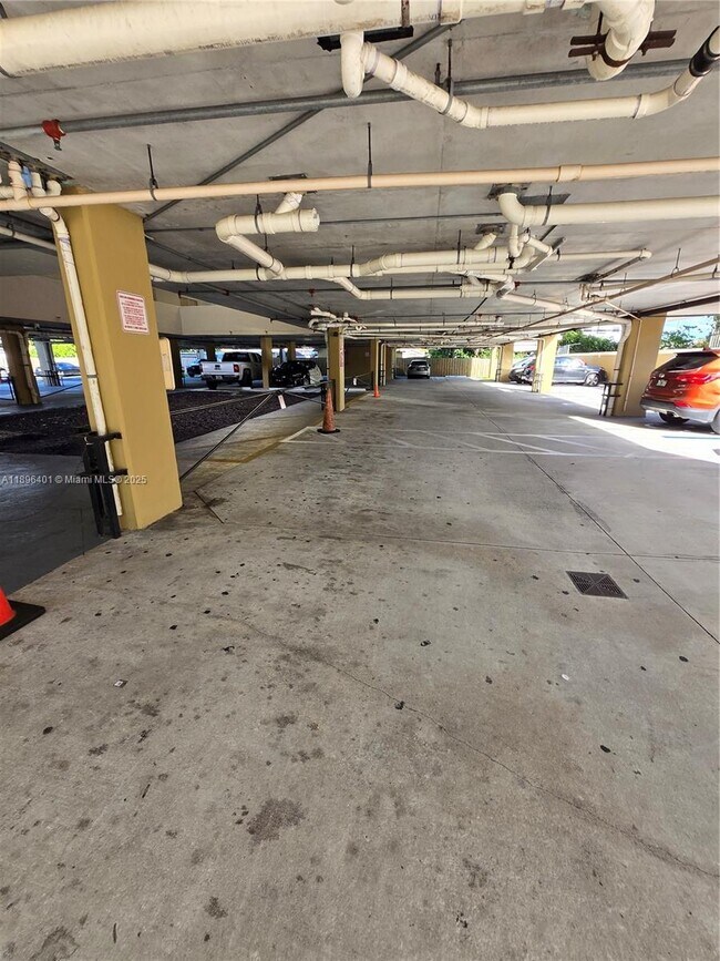 Building Photo - 2647 NW 25th Ave