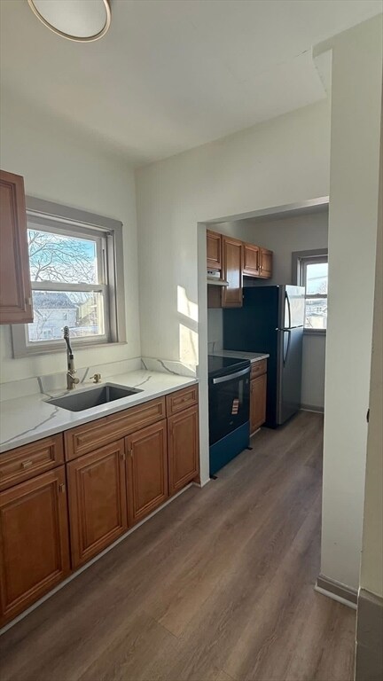 Building Photo - 11 Taylor Ave