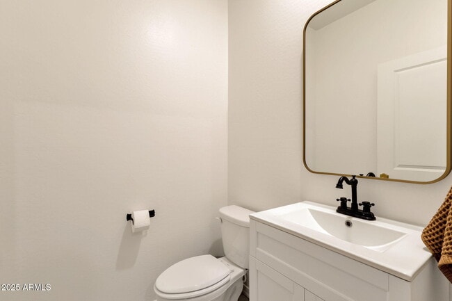 Building Photo - 13330 E Sunflower Ln