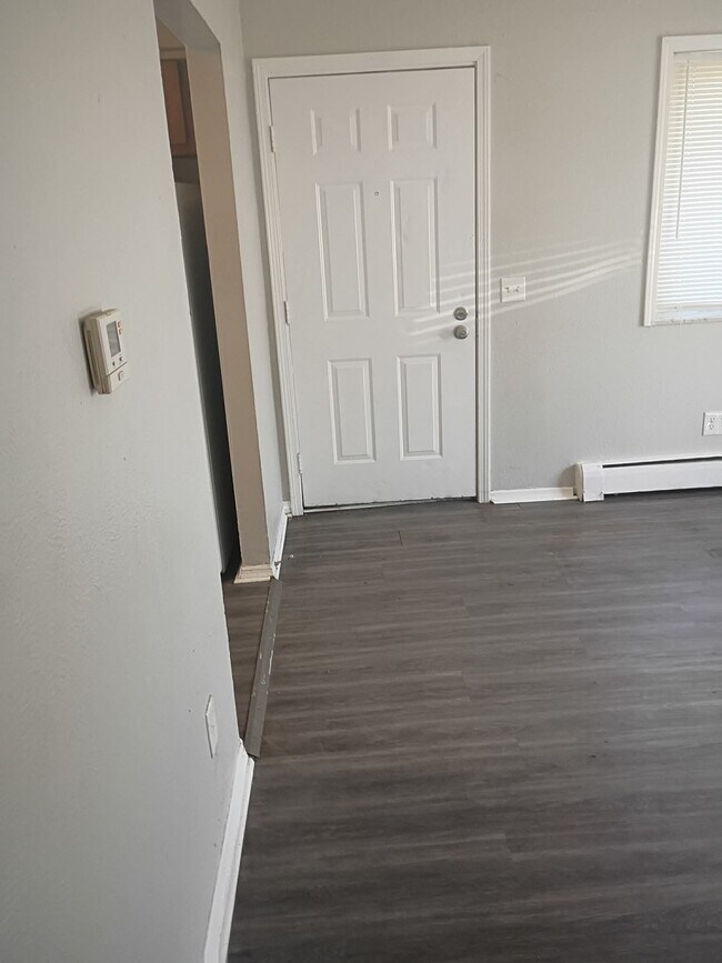 Building Photo - 251 Graham St