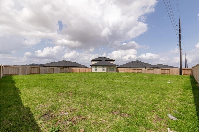 Building Photo - 31055 Brightwell Bnd