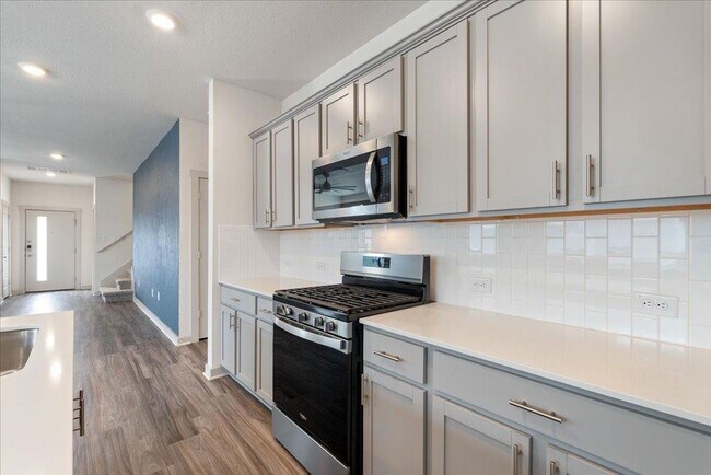 Building Photo - 7410 Sagira Path