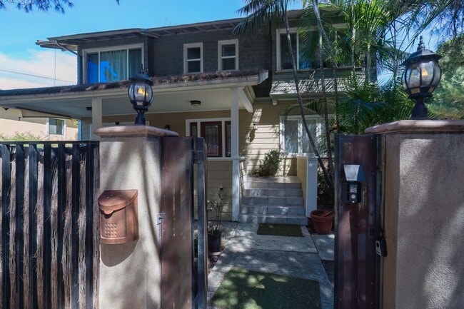 Building Photo - 6407 Dix St