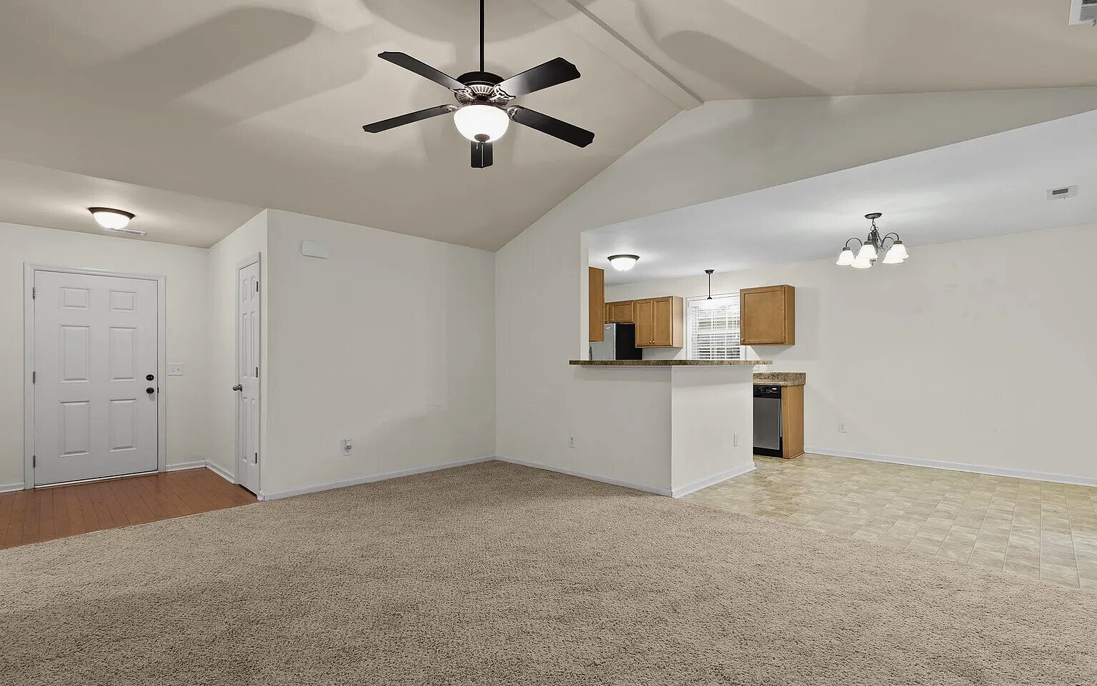Building Photo - 1003 Wt Whitehead Dr