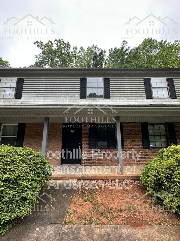 Primary Photo - 119 Woodland Dr