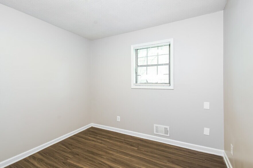 Building Photo - 5376 Whitney Ct
