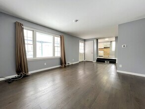 Building Photo - Comfortable 2-Bed Plus Den Home Available in Tonawanda