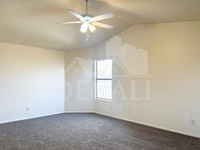 Building Photo - 2207 S Peppertree Ct