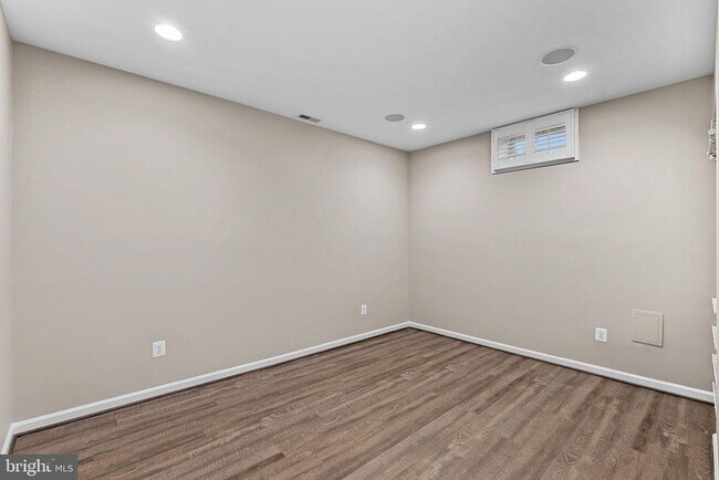 Building Photo - 43104 Baltusrol Terrace