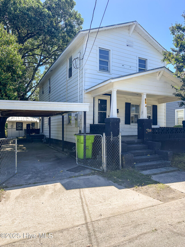 Building Photo - 516 2nd Ave