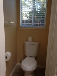 Building Photo - 1103 Meadowlark Dr