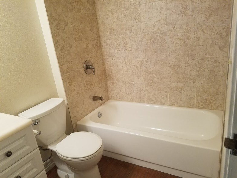 Building Photo - 1872 S Pitkin Cir