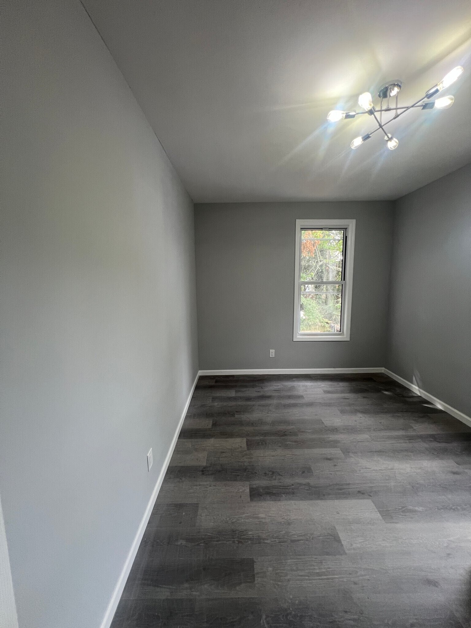 Building Photo - 50 9th Ave