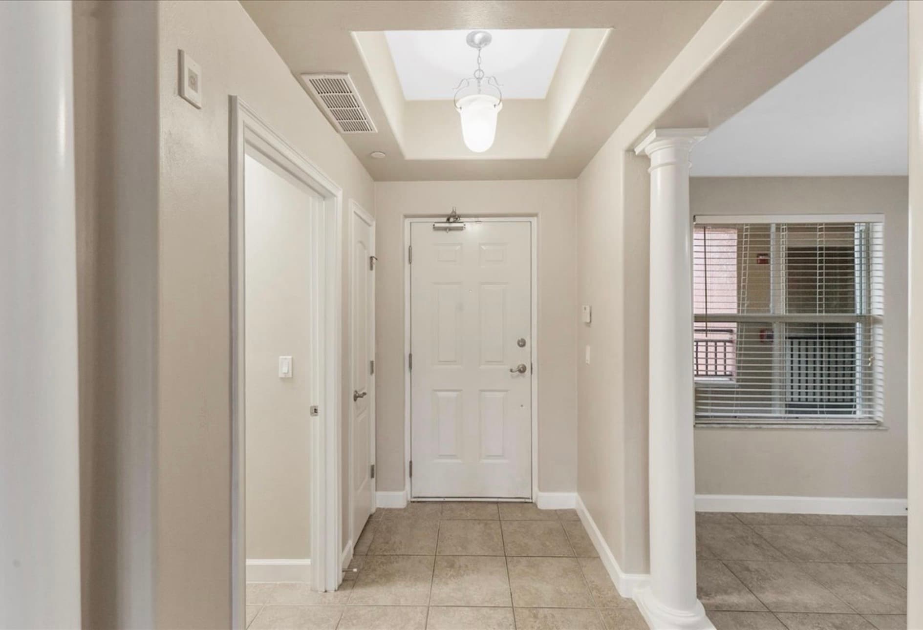 Building Photo - 424 Luna Bella Ln