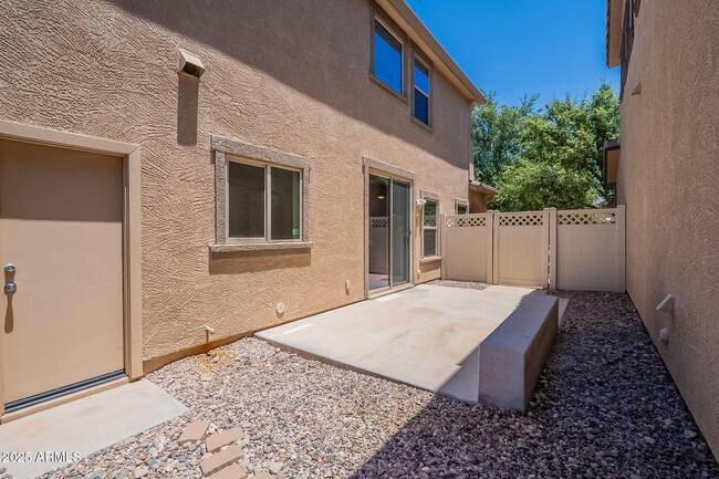 Building Photo - 1061 S Hawk Ln