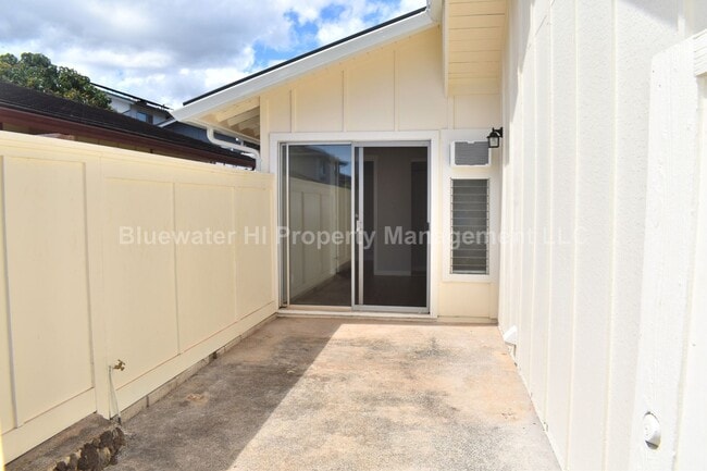 Building Photo - 94-631 Himeni Place