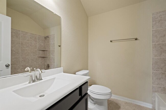 Building Photo - 13839 Rosemere Ln