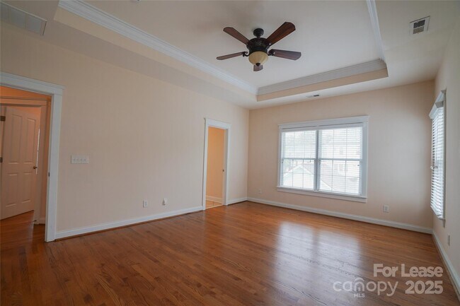 Building Photo - 12637 Doster Ave