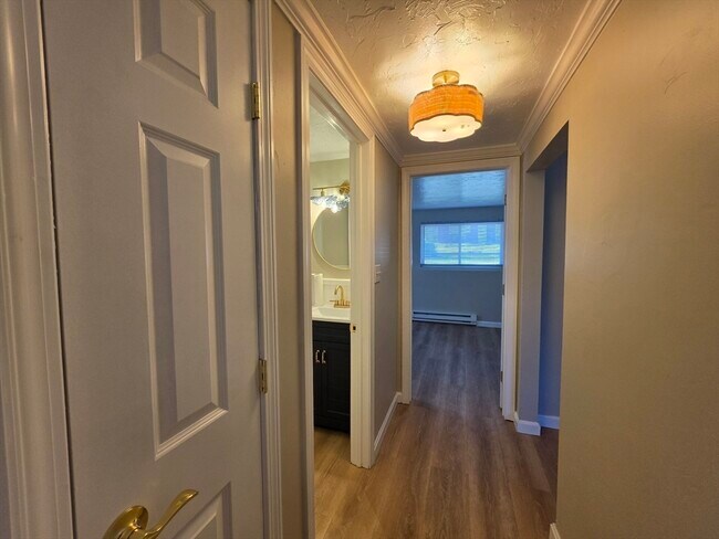 Building Photo - 2 Tideview Path