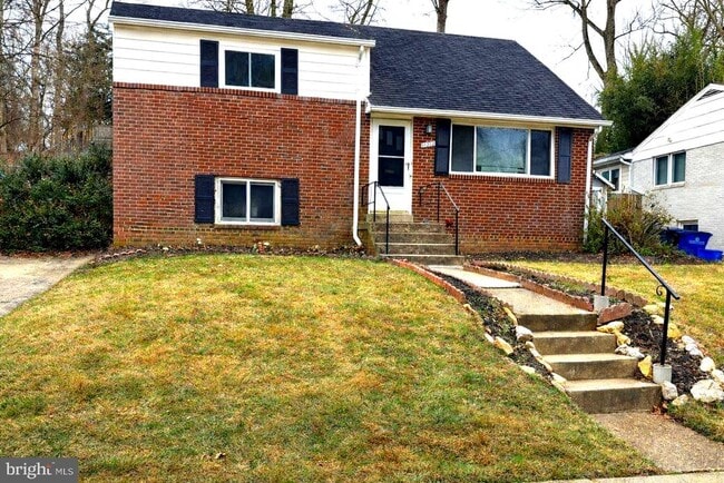 Building Photo - 11212 Dewey Rd