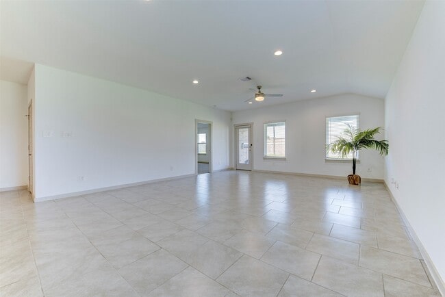 Building Photo - 29751 Cayenne Cir