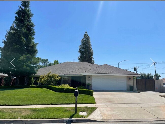 Primary Photo - Lovely 3 Bedroom / 2 Bathroom for rent $2,795
