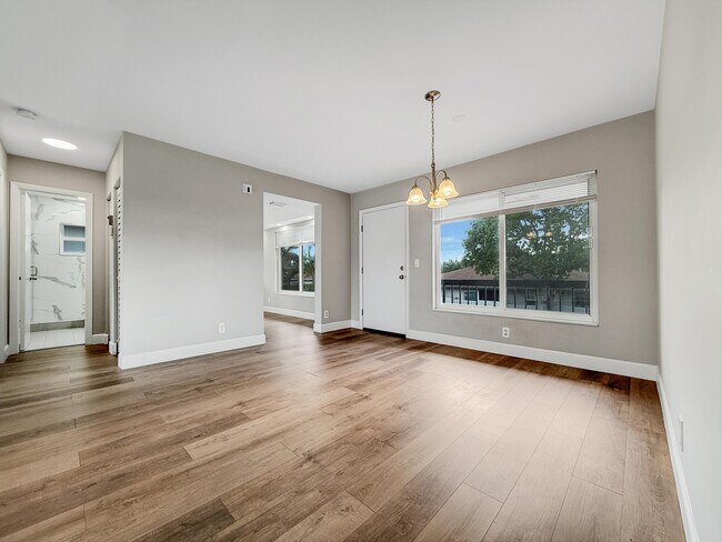 Building Photo - 13586 Sabal Palm Ct