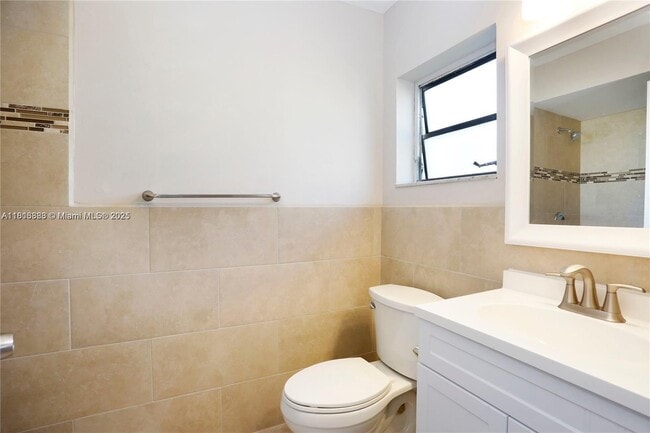 Building Photo - 4902 SW 138th Ave