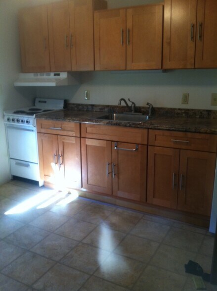 Building Photo - 26A Rochester St