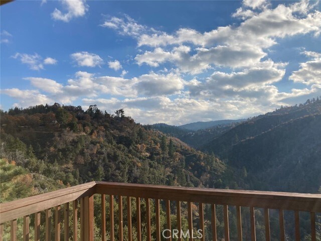 Building Photo - 1620 Edgecliff Dr