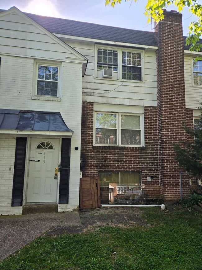 Building Photo - 419 Homestead Rd