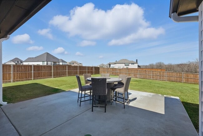 Building Photo - Spacious 3-Bed + Game Room on Corner Lot w...