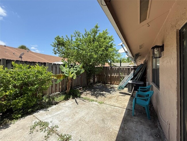 Building Photo - 7700 SW 155th Pl